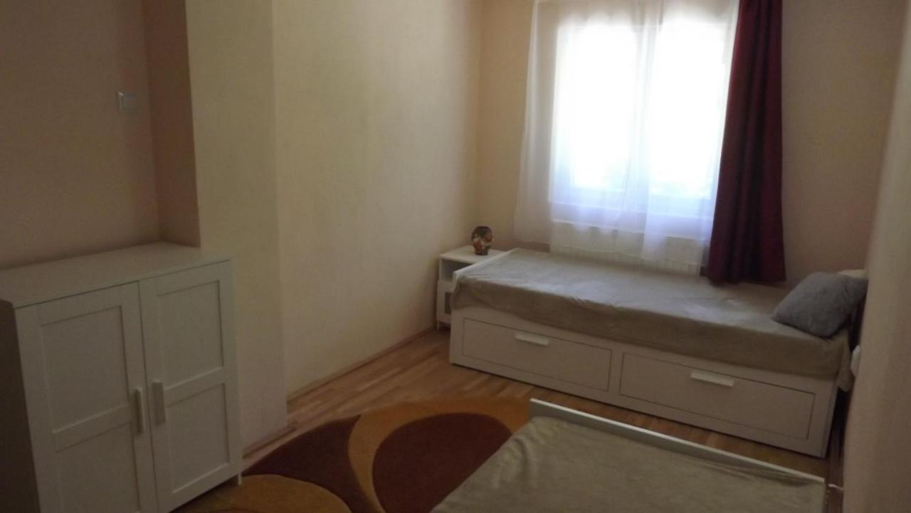 Casa De Oaspeti Boga Pietroasa  Eksteriør bilde