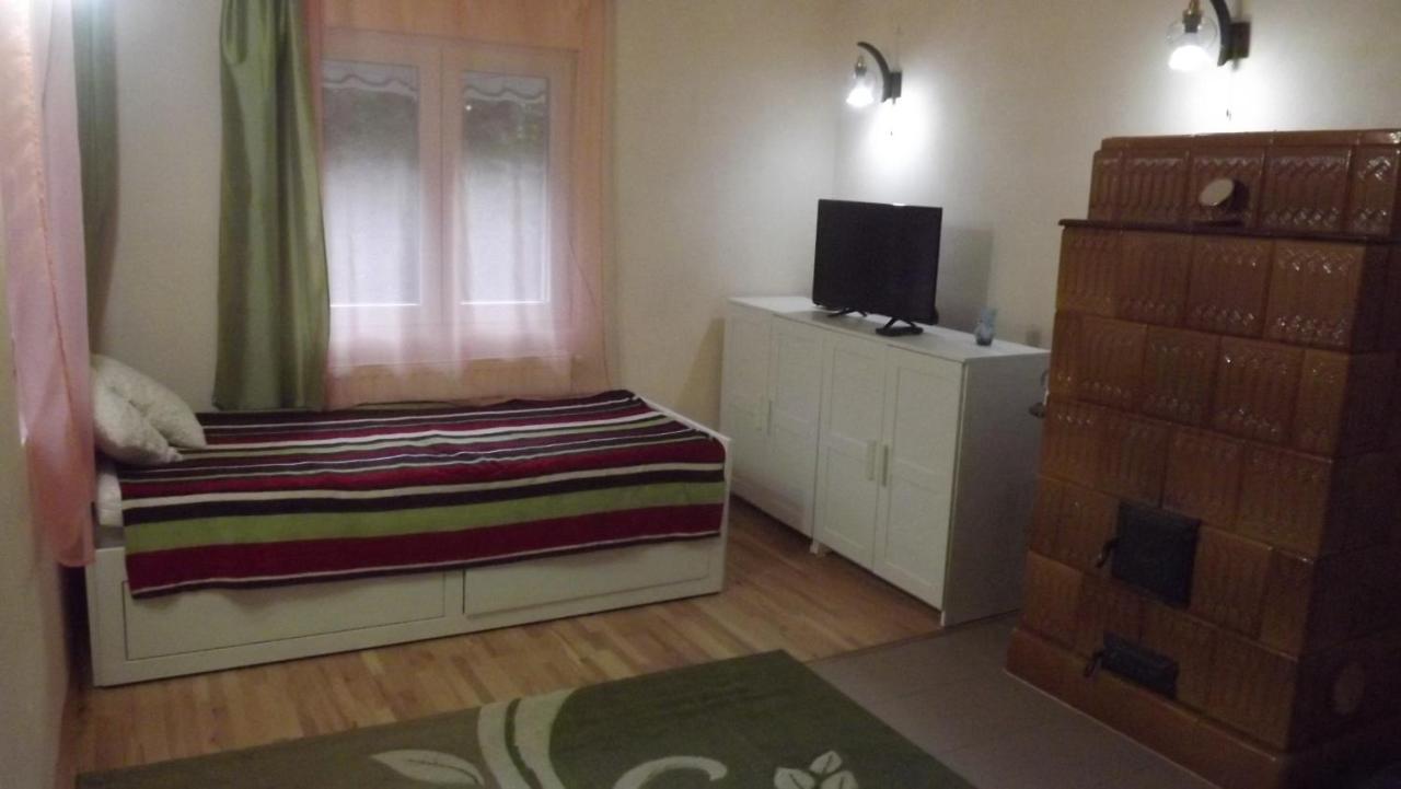 Casa De Oaspeti Boga Pietroasa  Eksteriør bilde